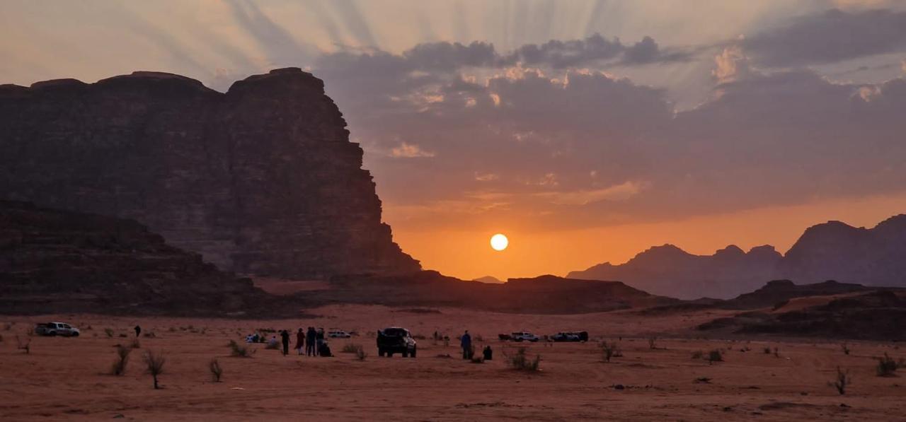 Rum Titanic Camp Wadi Rum Exterior photo